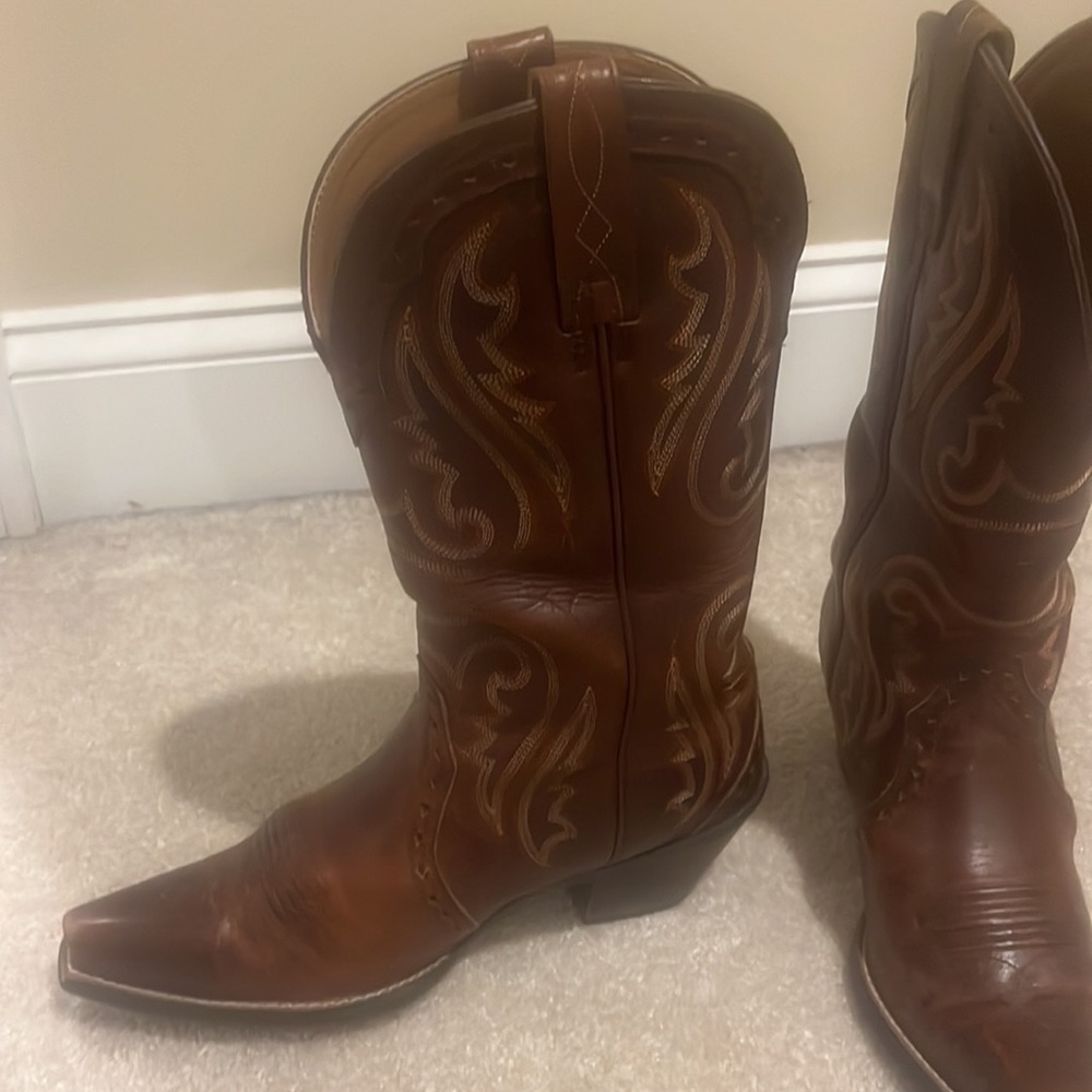 Ariat Cognac Women’s Cowboy boots - wonderful condition